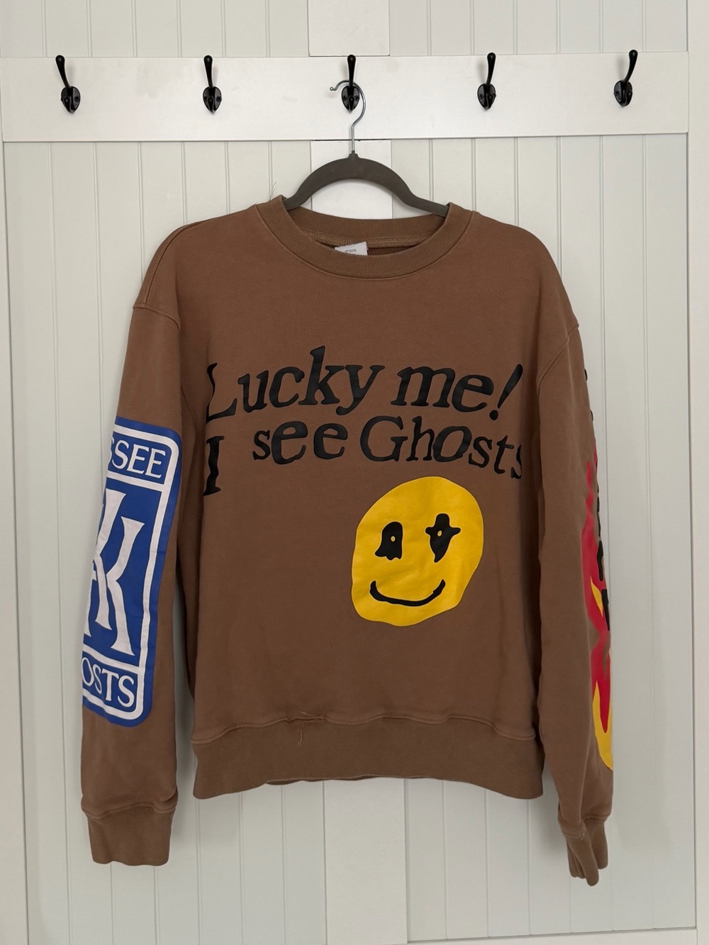 Lucky Me I See Ghosts Brown Graphic Crewneck Sweatshirt Size L